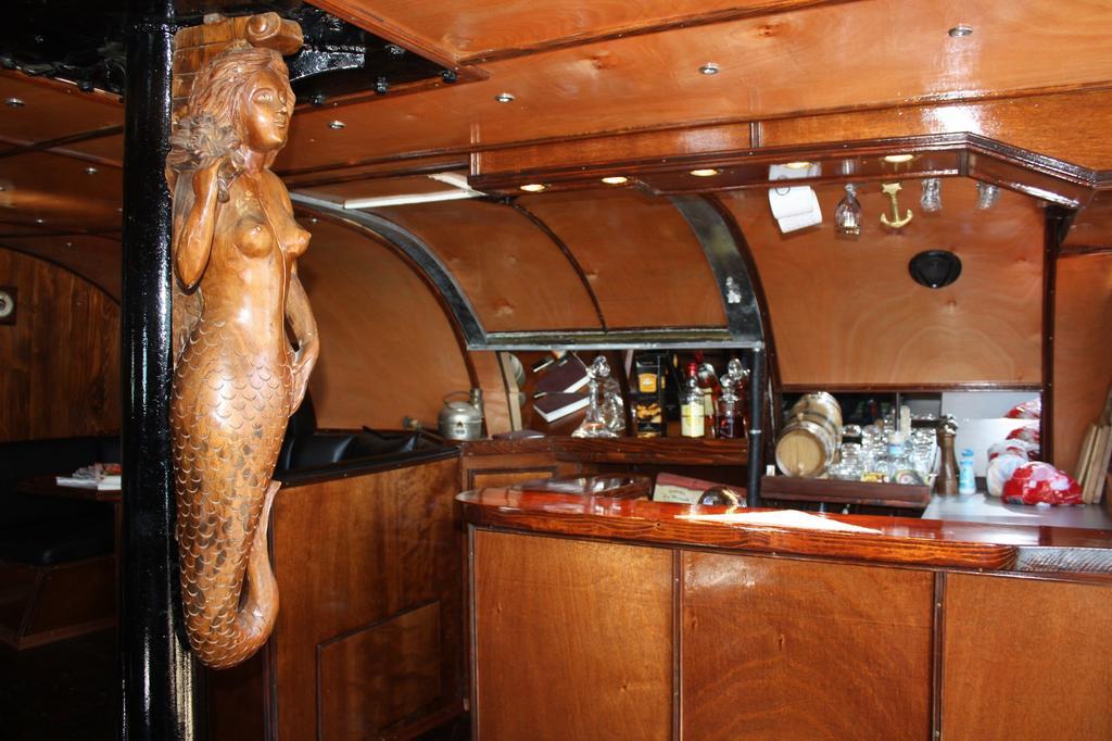 Отель Boat Ms Cutty Jean Слима Экстерьер фото